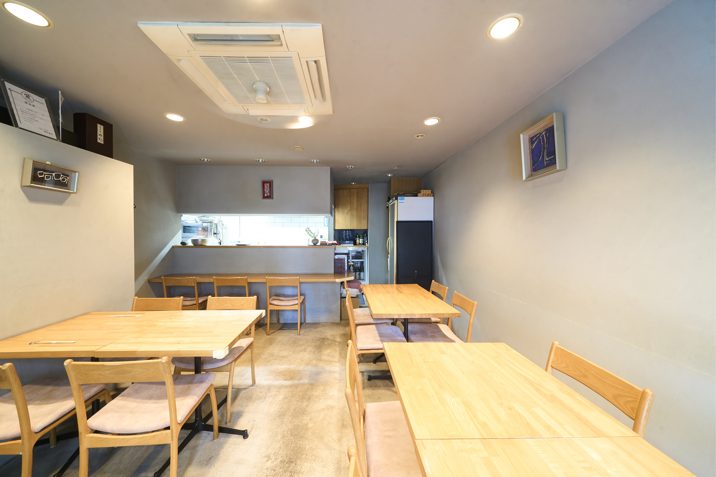 店舗内観